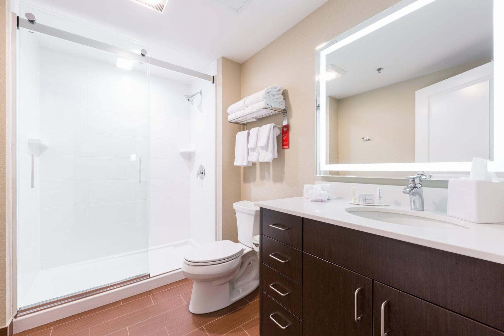 Towneplace Suites By Marriott Edmonton South Eksteriør bilde