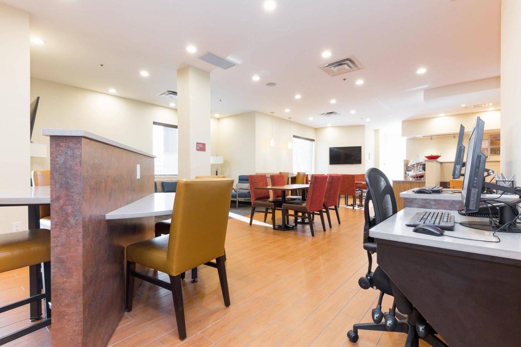 Towneplace Suites By Marriott Edmonton South Eksteriør bilde