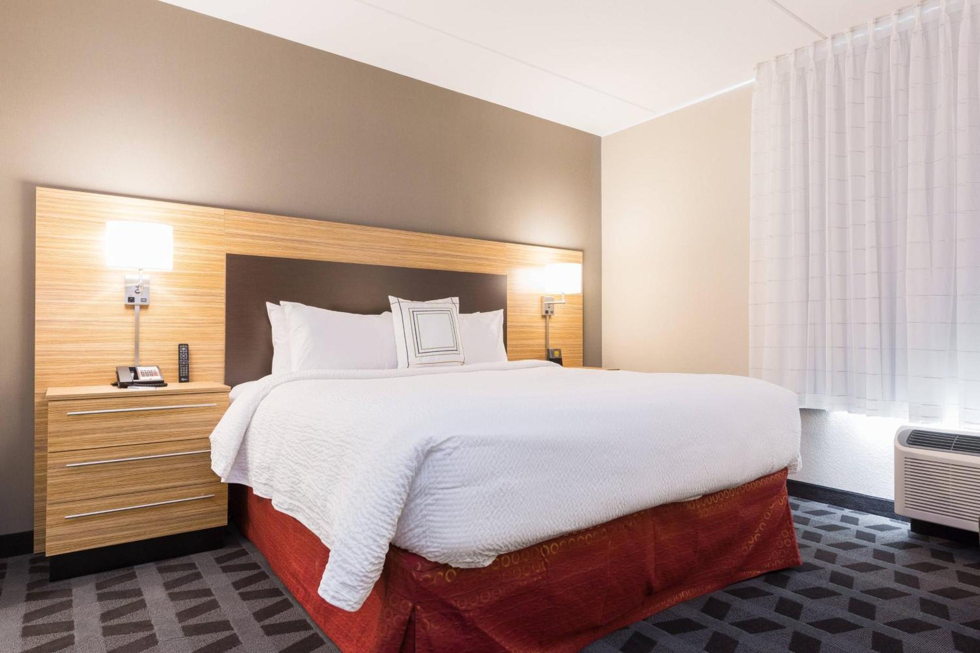 Towneplace Suites By Marriott Edmonton South Eksteriør bilde