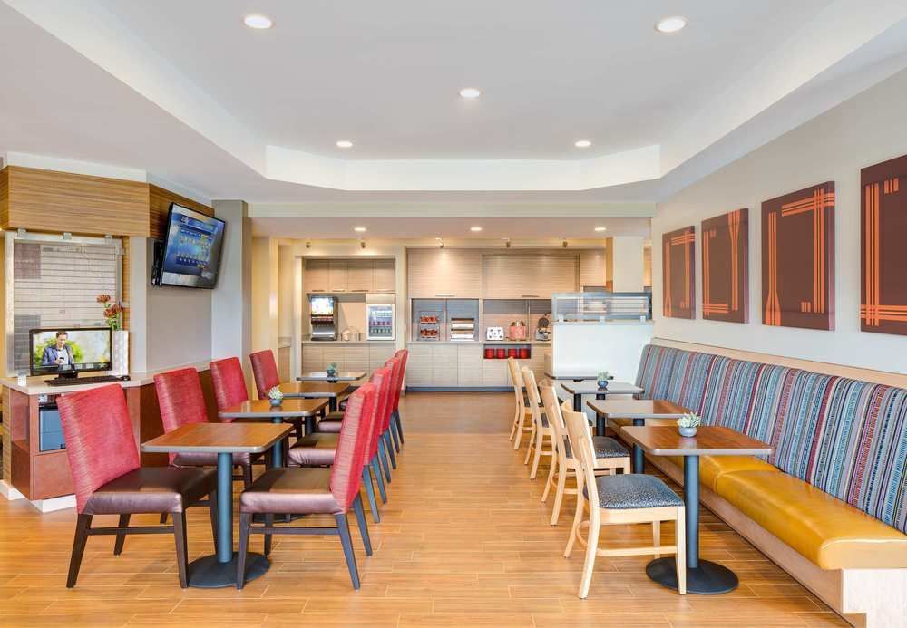 Towneplace Suites By Marriott Edmonton South Eksteriør bilde