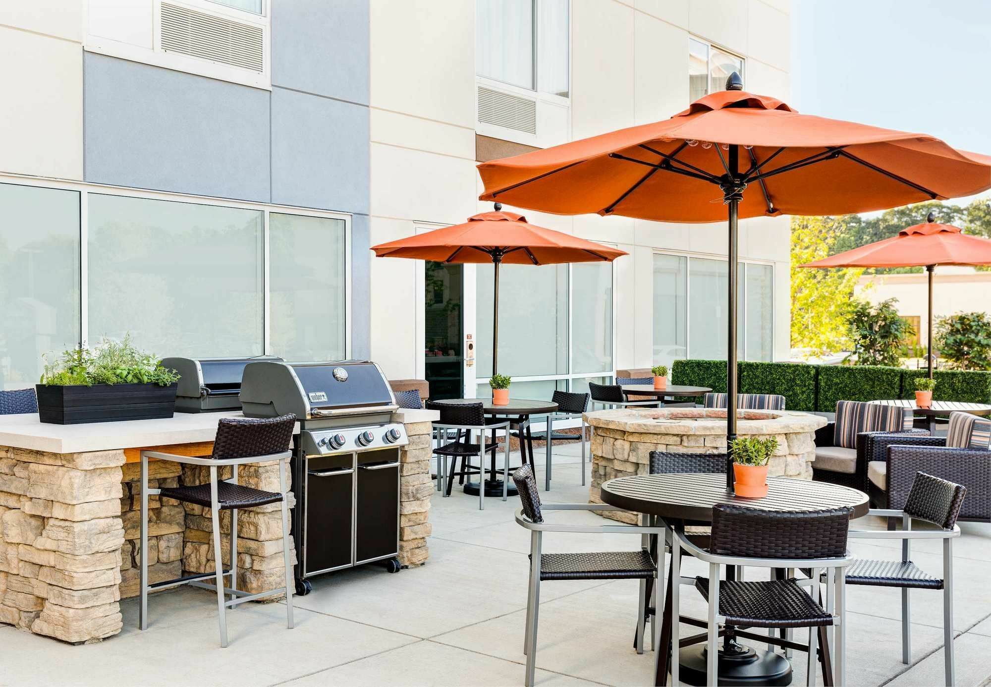 Towneplace Suites By Marriott Edmonton South Eksteriør bilde